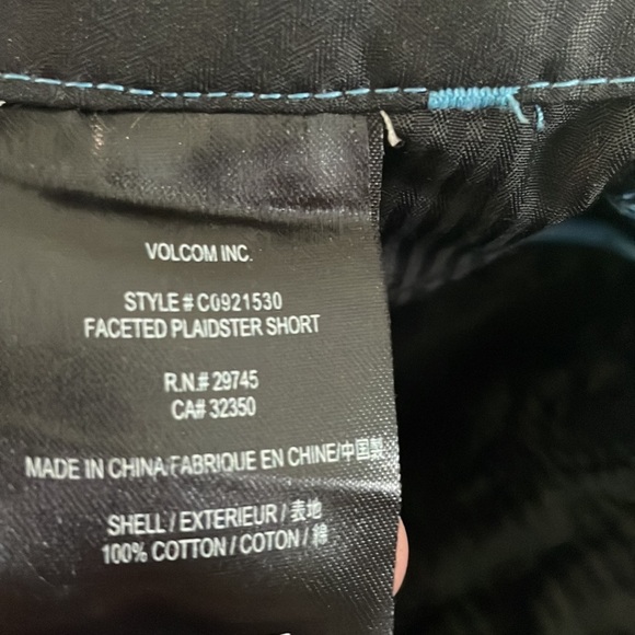 Volcom Surf and turf board shorts - Picture 5 of 5